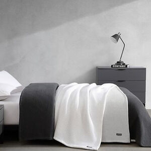 Vera Wang Waffleweave Blanket, King